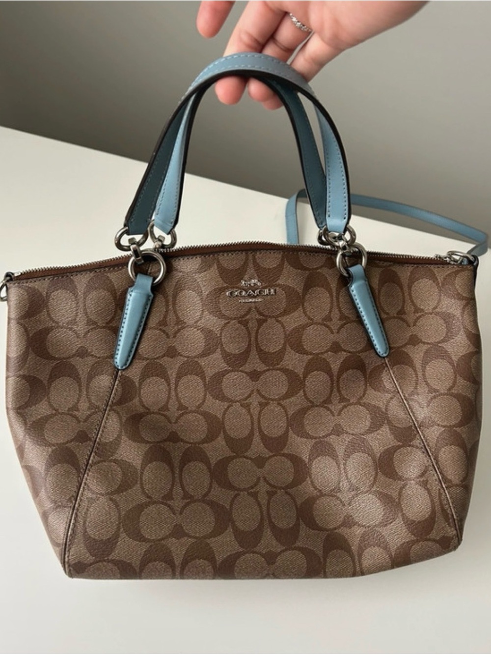 Coach Women's Signature Small Kelsey
Satchel
